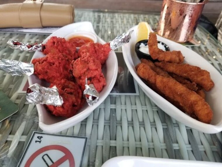 The Boardwalk Bar and Grill-5